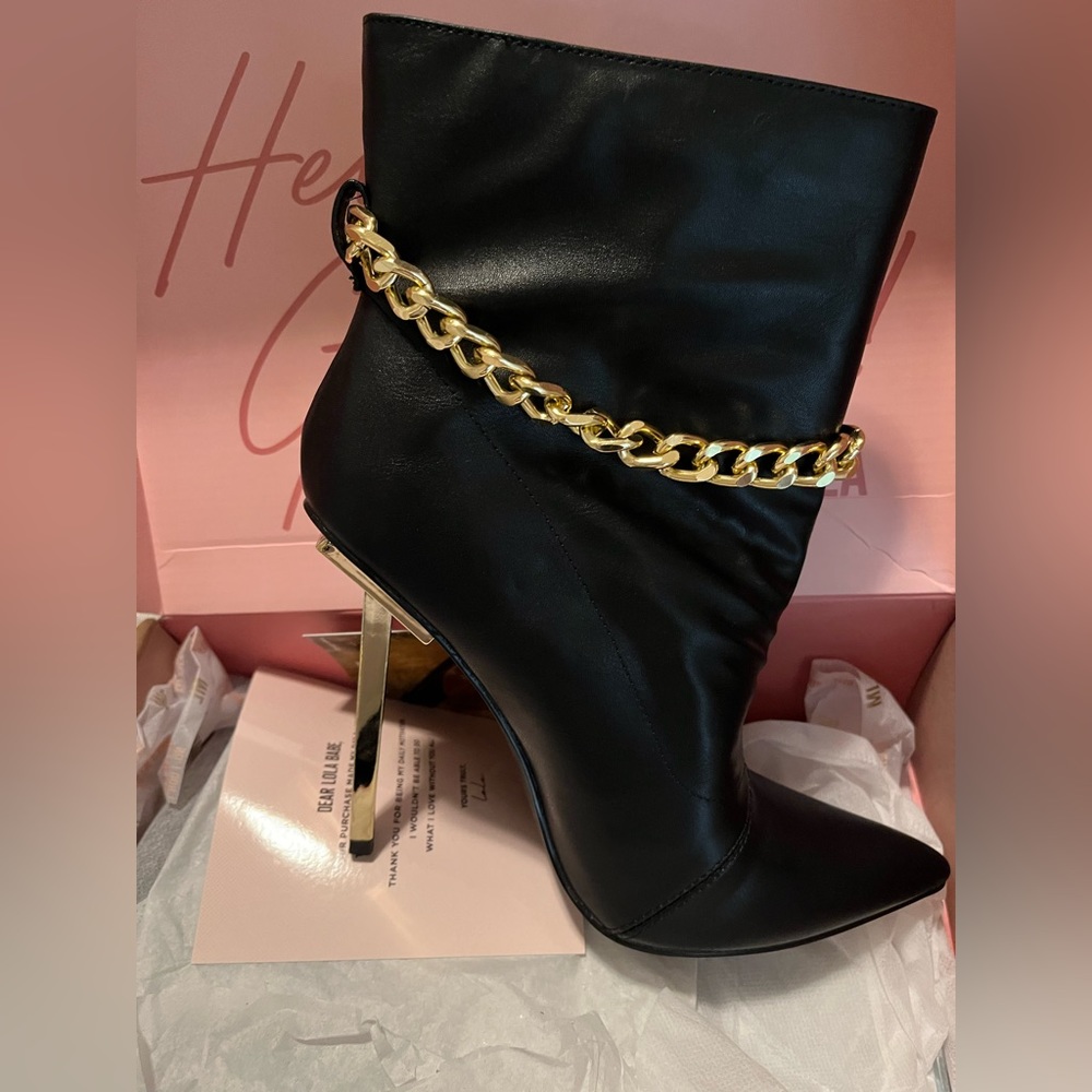 Miss Lola booties